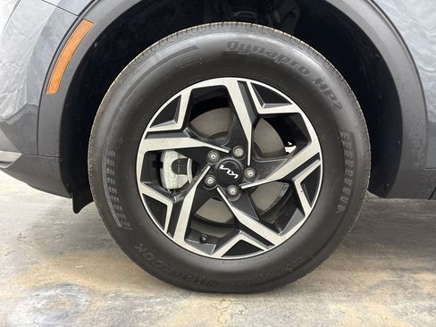Certified 2024 Kia Sportage LX AWD/4WD image 24