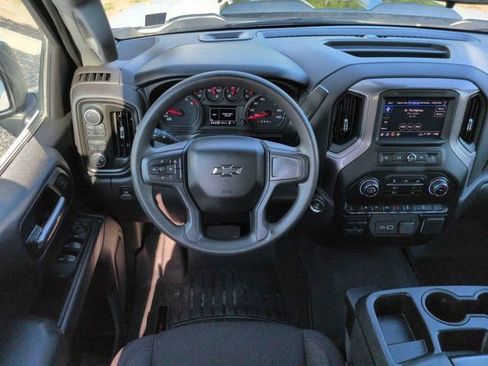 Used 2025 Chevrolet Silverado 1500 Custom Trail Boss AWD/4WD image 14