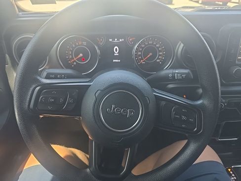 Used 2021 Jeep Wrangler Unlimited Sport AWD/4WD image 14