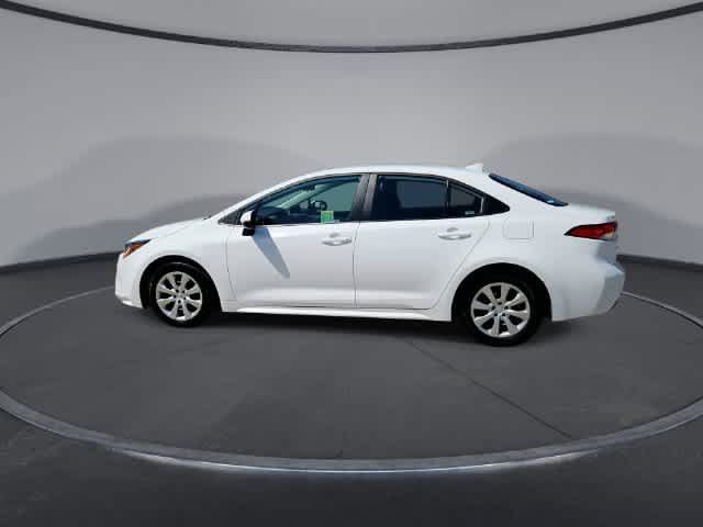 Certified 2025 Toyota Corolla LE FWD image 5