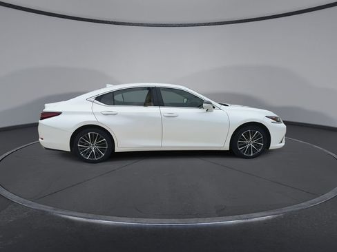 Used 2025 Lexus ES 350 w/ Premium Package FWD image 9