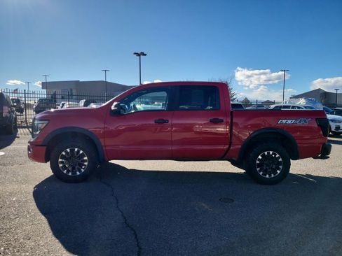 Used 2021 Nissan Titan PRO-4X w/ Pro-4x Convenience Package image 7