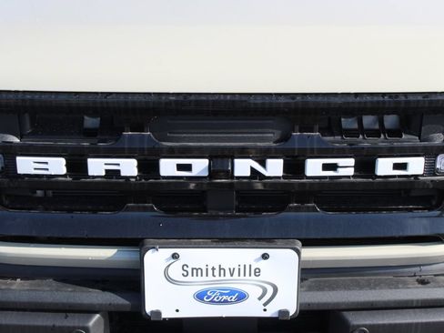 New 2026 Ford Bronco Outer Banks AWD/4WD image 9