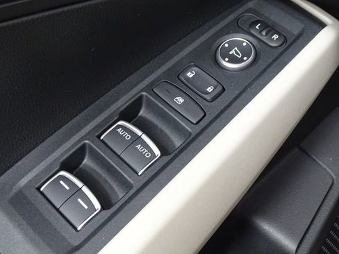 Used 2025 Honda Accord LX image 16