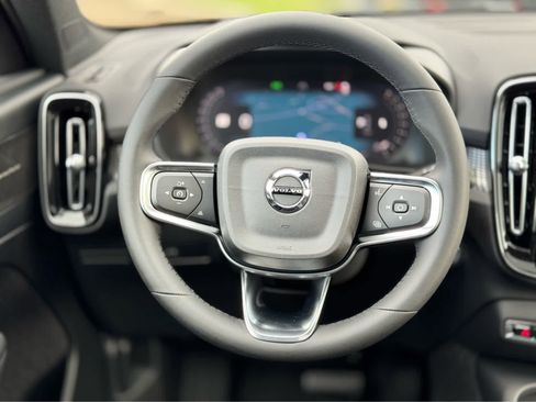 New 2026 Volvo XC40 B5 Ultra w/ Protection Package Premier image 11