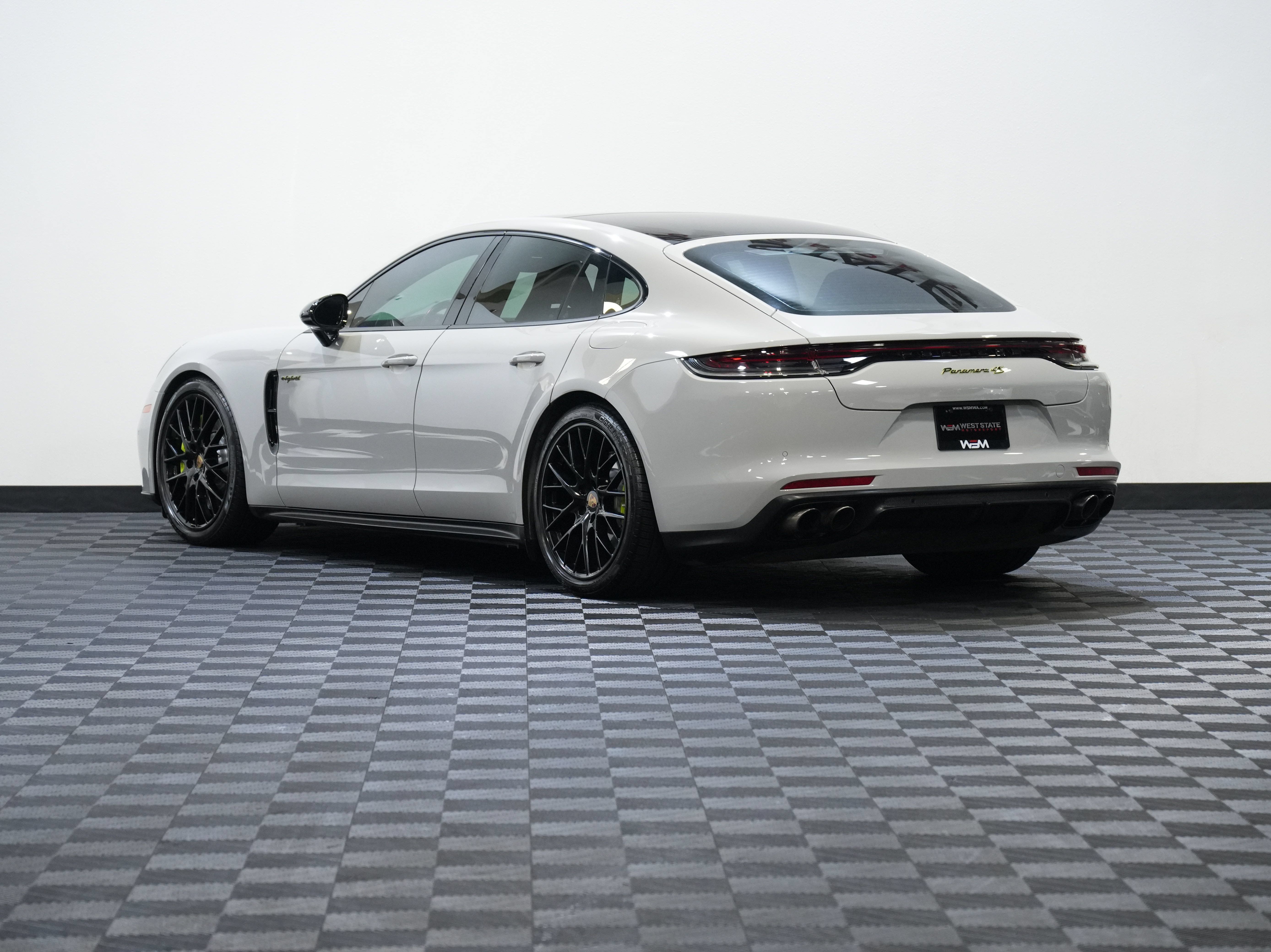 Used 2022 Porsche Panamera 4S w/ Premium Package AWD/4WD image 8
