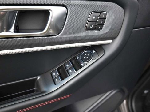 New 2026 Ford Explorer ST-Line w/ ST-Line Street Pack image 25