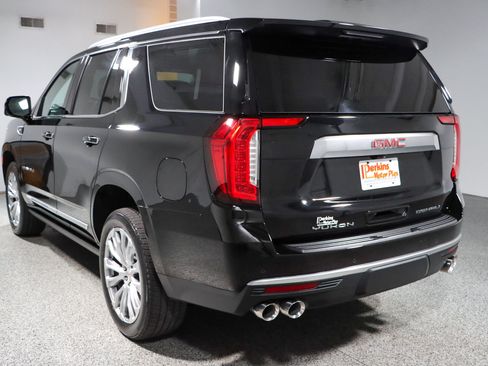 Used 2023 GMC Yukon Denali w/ LPO, Floor Liner Package AWD/4WD image 9