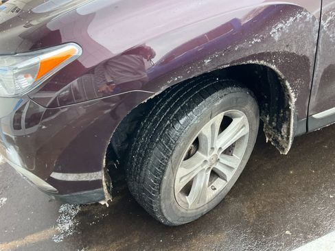 Used 2012 Toyota Highlander Limited image 3