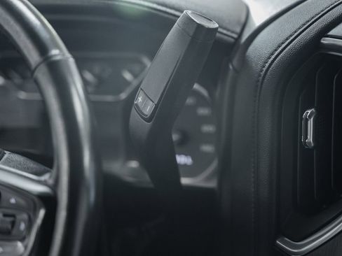 Used 2022 GMC Sierra 3500 AT4 w/ AT4 Preferred Package image 35