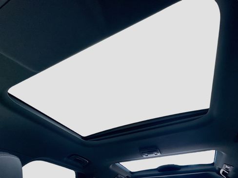 Used 2021 Land Rover Discovery S R-Dynamic image 12