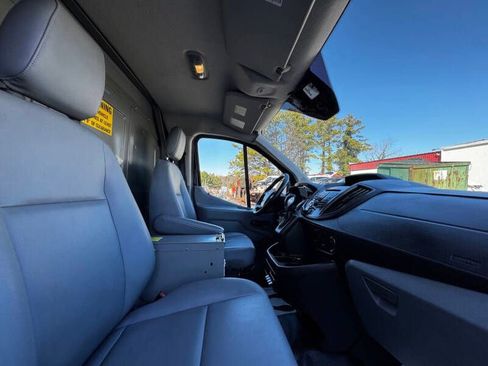Used 2017 Ford Transit 150 130 Low Roof w/ Exterior Upgrade Package RWD image 11