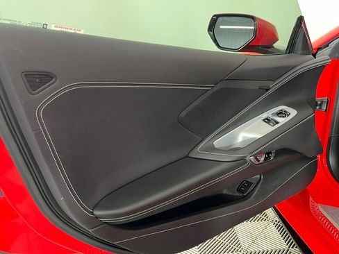 Used 2020 Chevrolet Corvette Stingray Coupe w/ Z51 Performance Package image 10