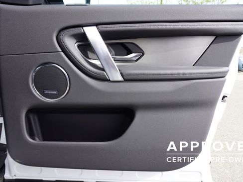 Used 2025 Land Rover Discovery Sport Dynamic SE AWD/4WD image 21