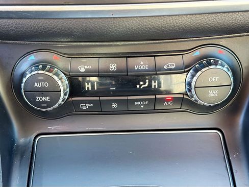 Used 2020 Mercedes-Benz GLA 250 image 32