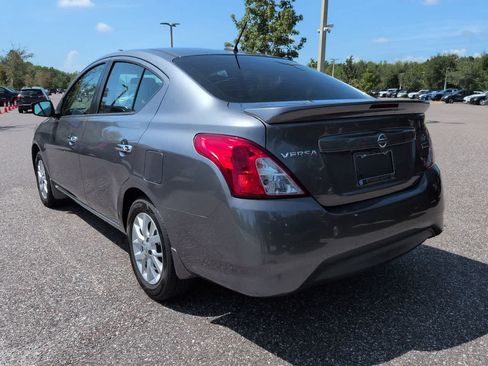 Used 2017 Nissan Versa SV w/ SV Special Edition Package FWD image 4