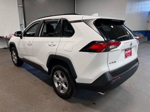 Used 2025 Toyota RAV4 XLE FWD image 5