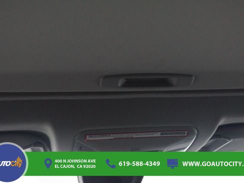Used 2019 Toyota RAV4 XLE AWD/4WD image 18
