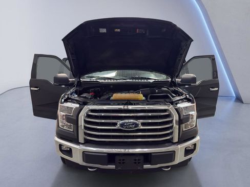 Used 2017 Ford F150 XLT w/ Equipment Group 302A Luxury image 9