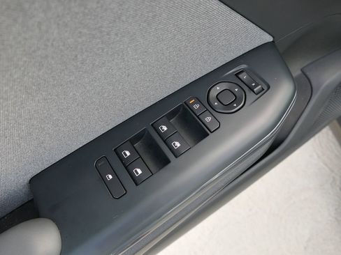 Used 2025 Kia K4 EX image 14