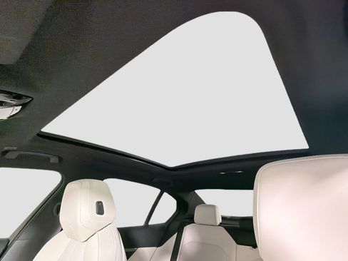 New 2026 BMW 550e xDrive w/ Premium Package image 23