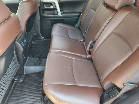 Used 2016 Toyota 4Runner Limited w/ Convenience Package AWD/4WD image 19