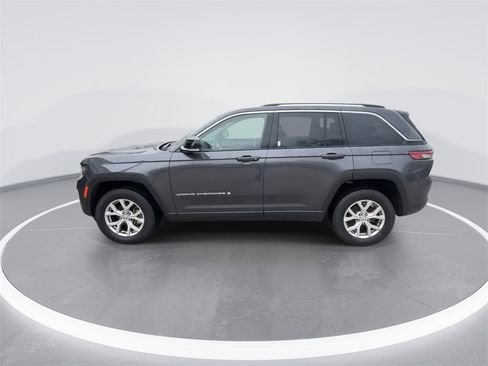 Used 2022 Jeep Grand Cherokee Limited image 5