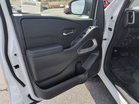 New 2026 Nissan Frontier SV w/ Tow Package RWD image 13