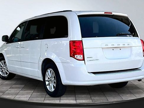 Used 2014 Dodge Grand Caravan SXT FWD image 4