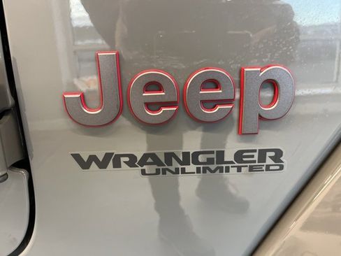 Certified 2021 Jeep Wrangler Unlimited Rubicon image 8
