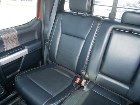 Used 2019 Ford F350 Lariat image 12