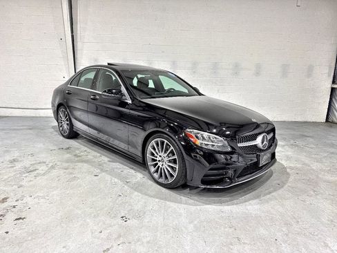 Used 2021 Mercedes-Benz C 300 Sedan image 4