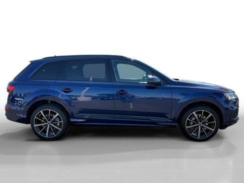Used 2023 Audi Q7 3.0T Premium Plus w/ Premium Plus Package AWD/4WD image 6