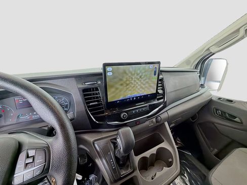 Used 2023 Ford Transit 350 XLT image 33