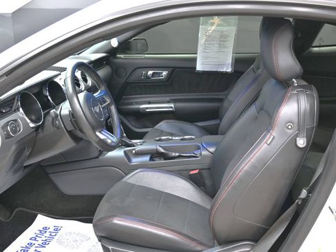 Used 2017 Ford Mustang GT Premium w/ Equipment Group 401A RWD image 16