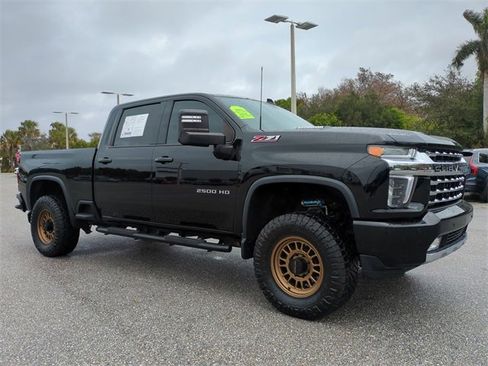 Used 2023 Chevrolet Silverado 2500 LTZ image 2