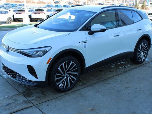 New 2026 Volkswagen ID.4 Pro image 3