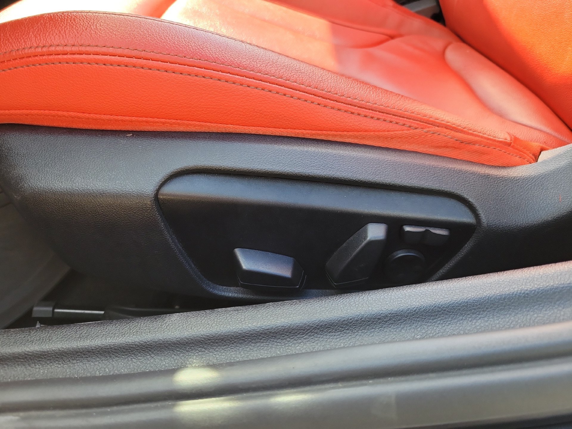 Used 2022 BMW Z4 sDrive30i w/ M Sport Package RWD image 23
