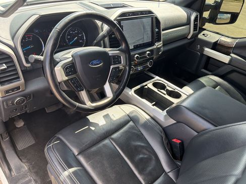 Used 2022 Ford F350 Lariat w/ Lariat Ultimate Package AWD/4WD image 4