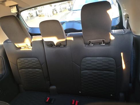 Used 2025 Nissan Pathfinder SV FWD image 20