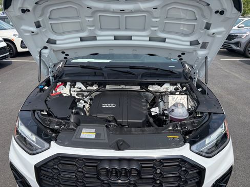 Used 2025 Audi Q5 2.0T Premium Plus w/ Premium Plus Package AWD/4WD image 16