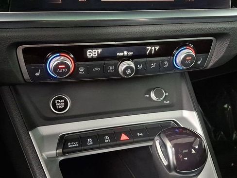 Used 2022 Audi Q3 2.0T Premium w/ Convenience Package image 19