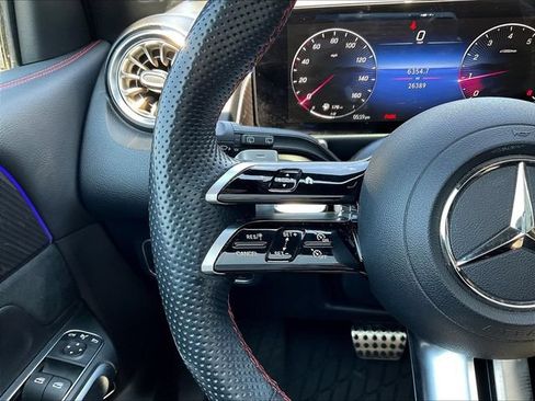 Certified 2024 Mercedes-Benz GLB 250 4MATIC image 13