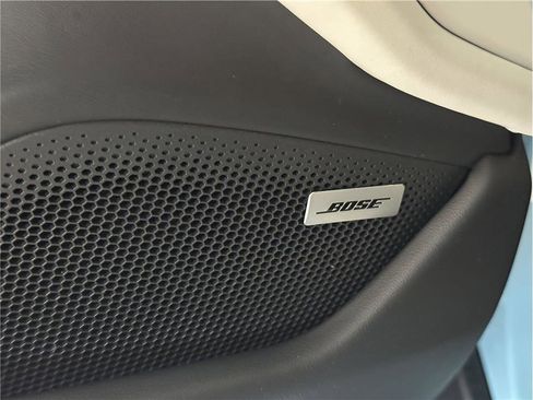 Used 2020 Porsche Taycan 4S image 12