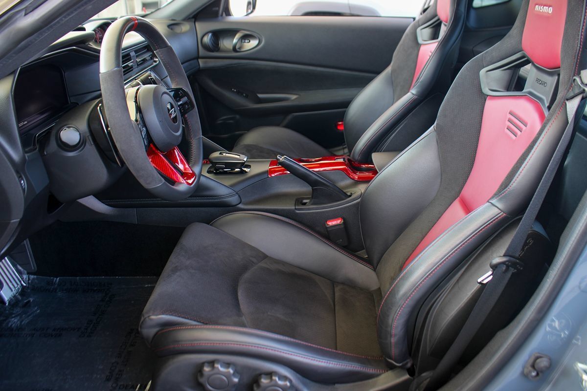 Used 2024 Nissan Z NISMO w/ Floor Mat Package RWD image 14