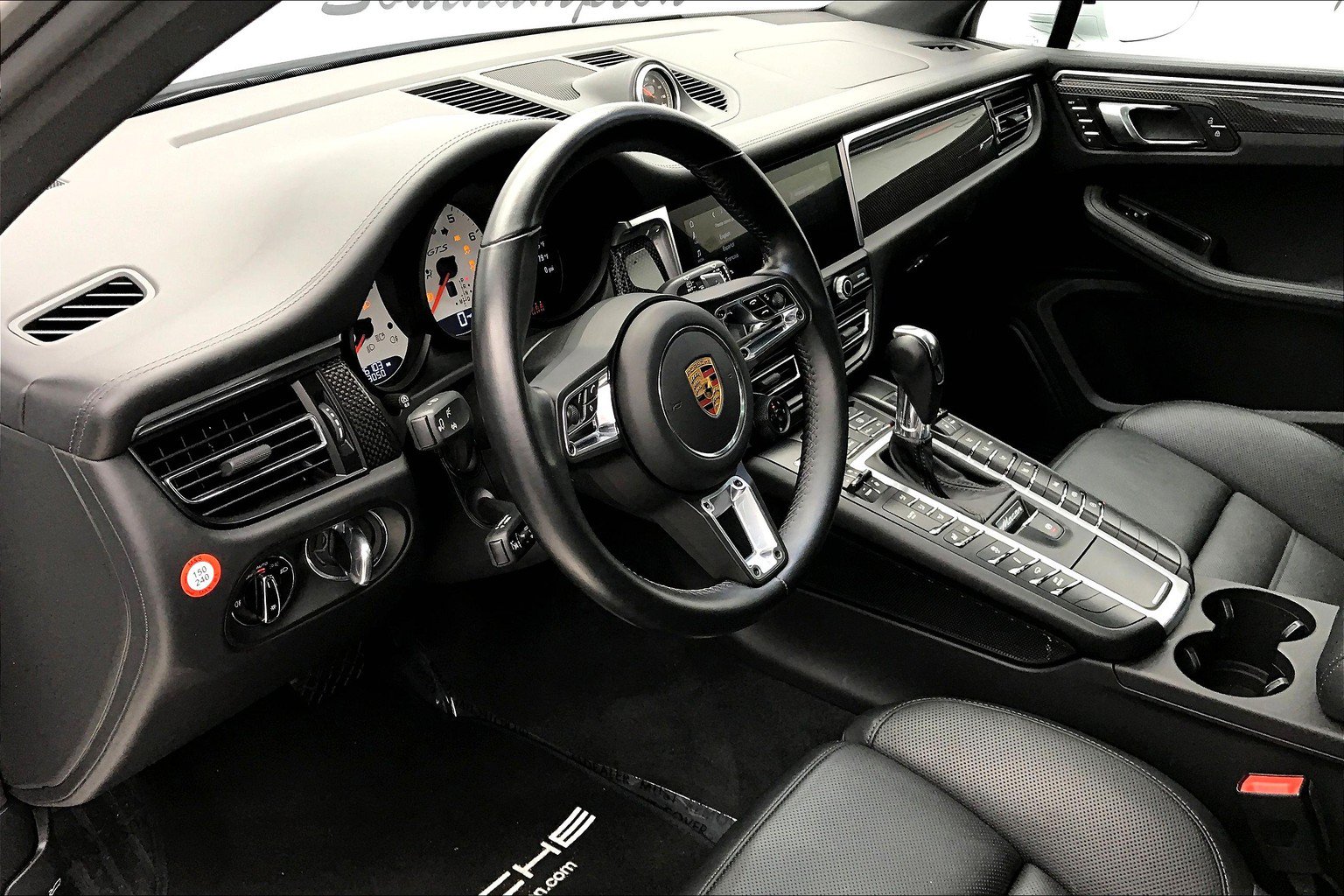 Used 2020 Porsche Macan GTS AWD/4WD image 12