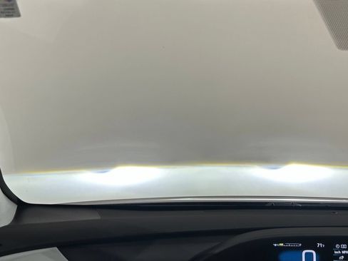 Used 2018 Toyota Prius Four FWD image 56