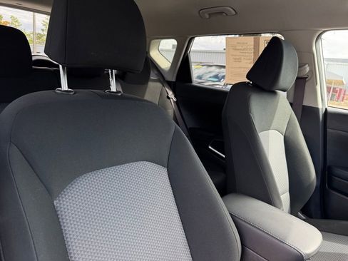 Used 2023 Kia Soul LX image 29