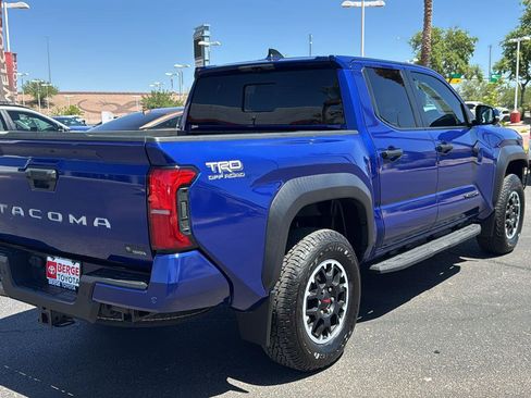 Used 2024 Toyota Tacoma TRD Off-Road w/ TRD Off Road Premium Package AWD/4WD image 9