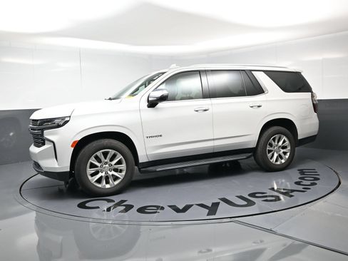 Used 2021 Chevrolet Tahoe Premier w/ Premium Package AWD/4WD image 12